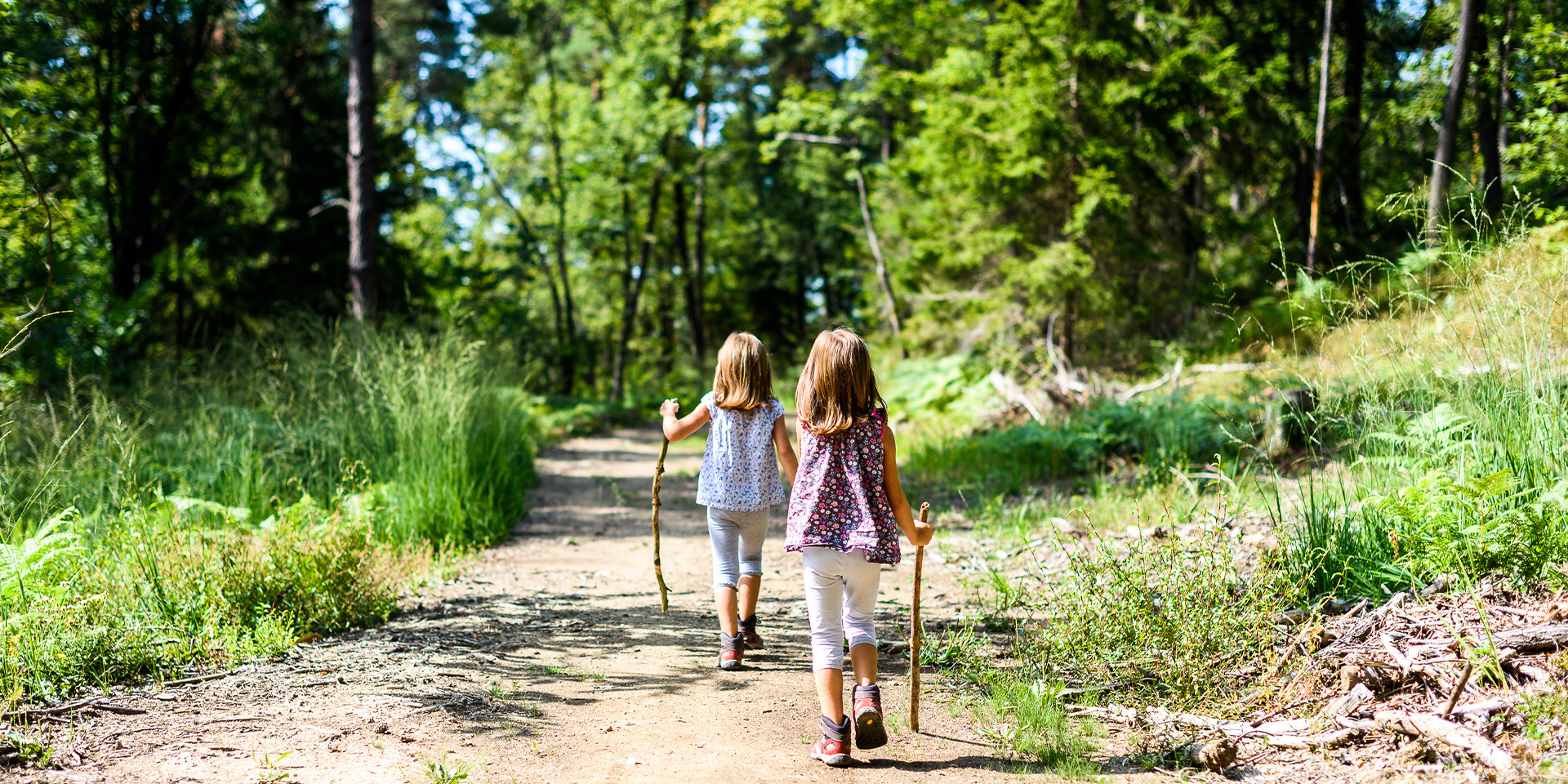 Millcreek Gardens-Salt Lake City-Utah-Engaging Your Kids with Nature in Utah-children hiking
